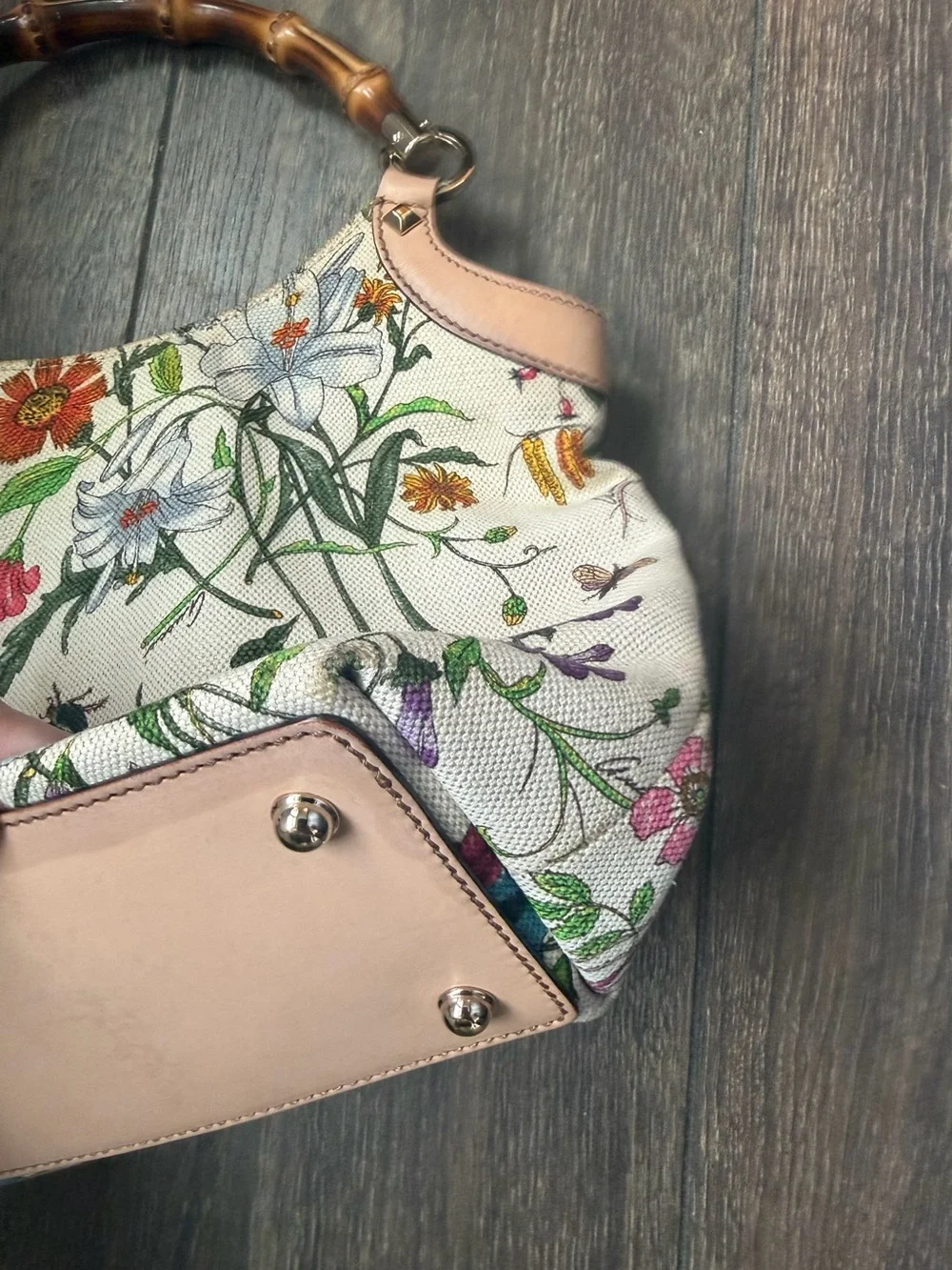 LAST CALL! Vintage Floral Bamboo-Handle Gucci Bag - Picture 3 of 8